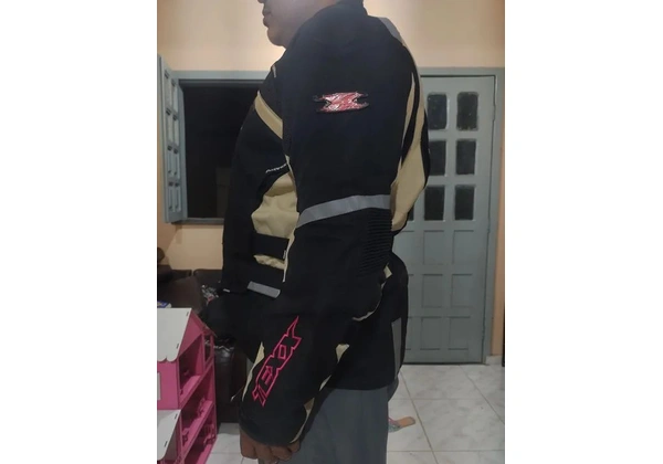 Jaqueta Texx Force III Bege/Preto Tamanho 4XL