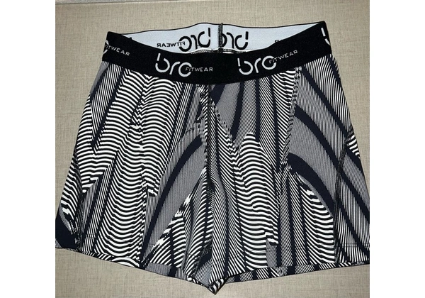 Short academia p