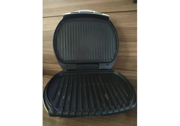 Grill Elétrico George Foreman Jumbo