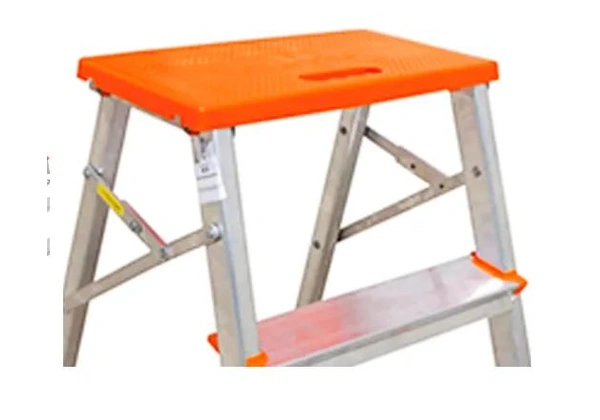 Escada de aluminio 3 degraus com banqueta botafogo