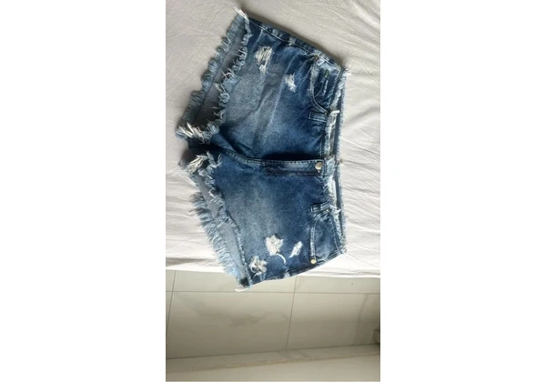 2 Shorts TAM 44 - colcci e patoge
