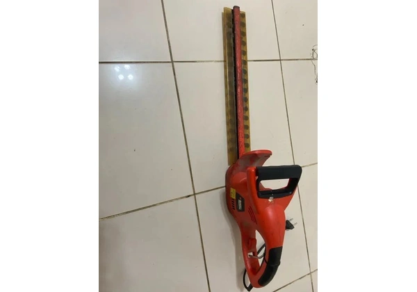 Serra podadora Black & Decker