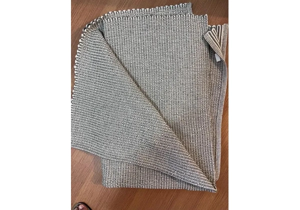 TAPETE TOKSTOK 1, 50 x 2, 00 NOVO