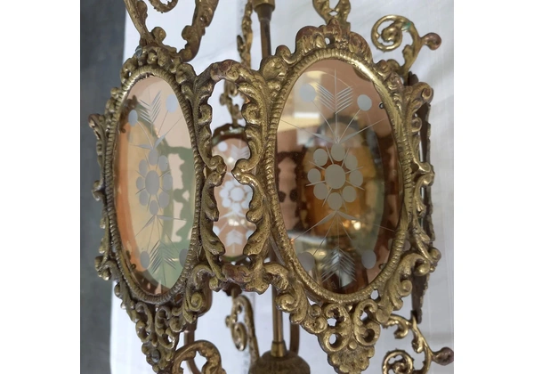 Lustre colonial em bronze