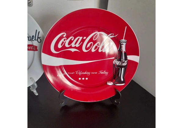 Pratos decorativos coca cola o par só 2 pratinhos