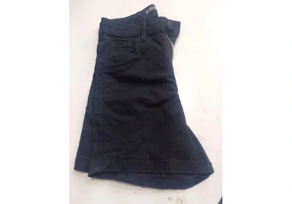 Shorts Tam 36 cor preta