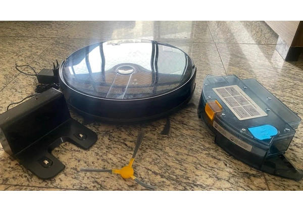 Robô Aspirador Kabum aspira e passa pano