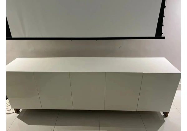 Buffet Branco Moderno