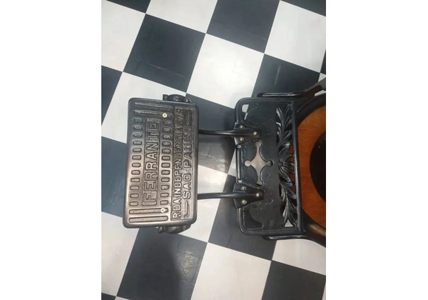 Cadeira de Barbeiro Ferrante