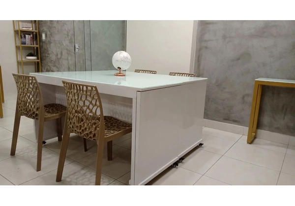 Mesa de Escritório Branca lindíssima