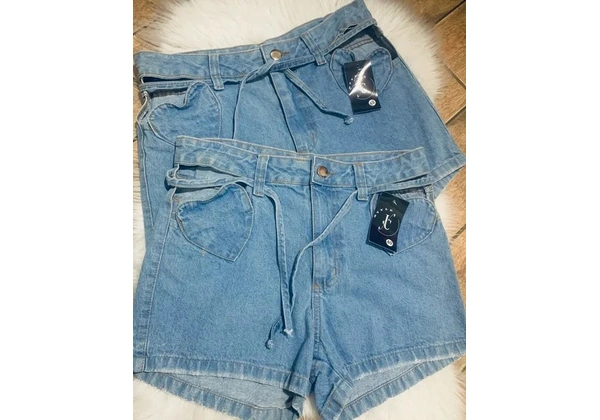 Short jeans