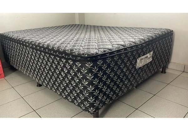 Cama box conjugada casal