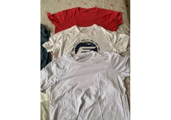 Ellus Camiseta 2 nova, 5 seminovas, 1 moletom, 1 all star