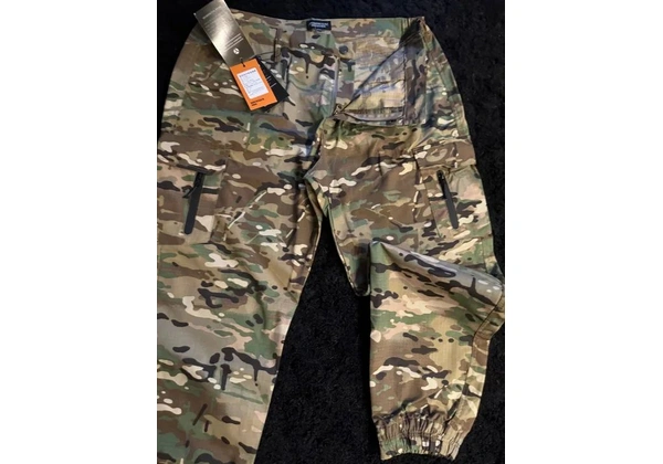 Calça Tática Camuflada - NOVA COM ETIQUETA - LINDA