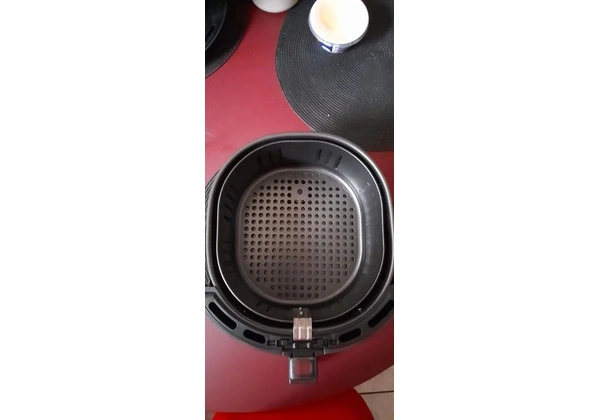 Air Fryer Electrolux 5L 220v seminova