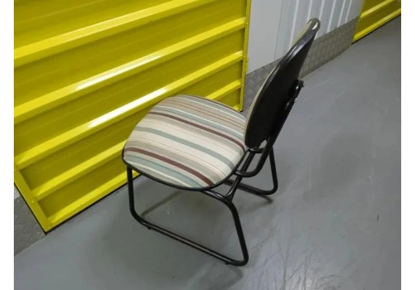Cadeira de jantar estofada fixa s/ braços em Estofado / Aço Bege 83 cm x 46 cm x 52 cm
