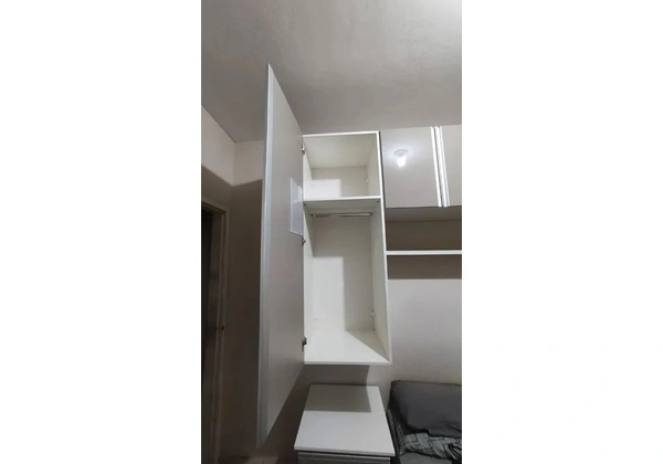 Guarda Roupa completo com cômodas pequenas