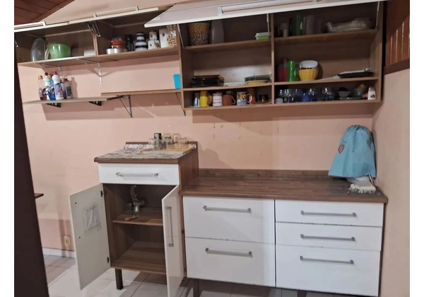 Armário de cozinha, praticidade e organização na sua cozinha.usado em excelente estado.