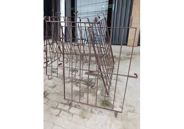 Urgente aranha varao de 1/2 tamanho 100/100 e 100/80 valor cada 230 reais.
