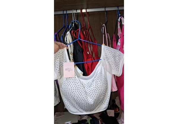 Vendo Roupa Feminina