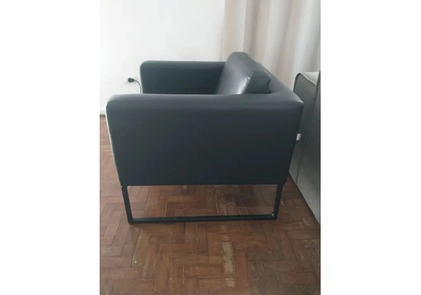 Vendo poltrona Tok stok.