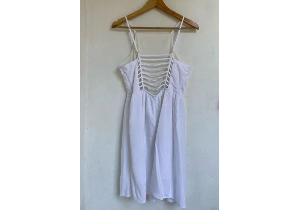 Vestido branco tamanho 42