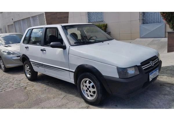 Uno 2006 basico