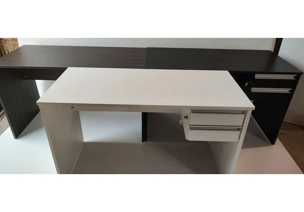 Mesas em MDF 18mm, valor unitário r$550 à vista ou r$600 em até 5x no cartão