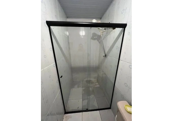 Box PARA BANHEIRO em vidro Blindex