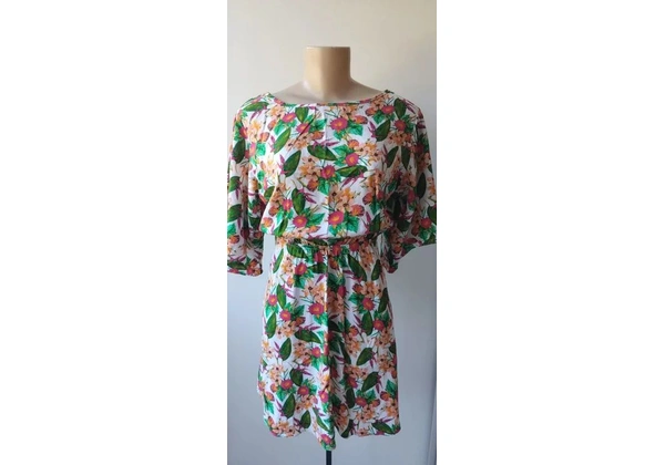 Vestido Floral Branco - Tamanho M