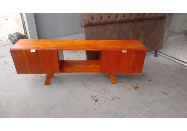 Rack em madeira de CEDRO. Nunca se acaba . Lindo de mais R$ 450.00 zap *09
