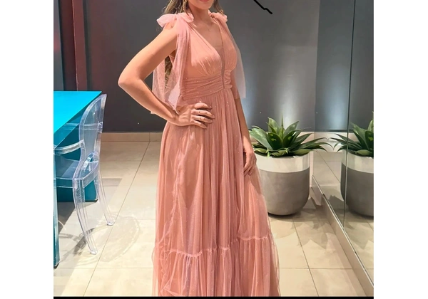 Vestido longo com brilho rosa claro