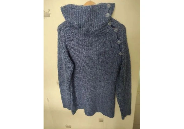 Cardigã tricô Tam G (46-48) 65, 00<br>Altura 75cm<br>Largura 72cm<br>Manga longa <br>Gola role