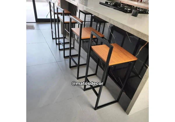 Banqueta alta