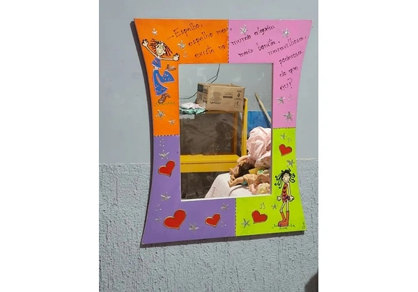 Espelho infantil decorado