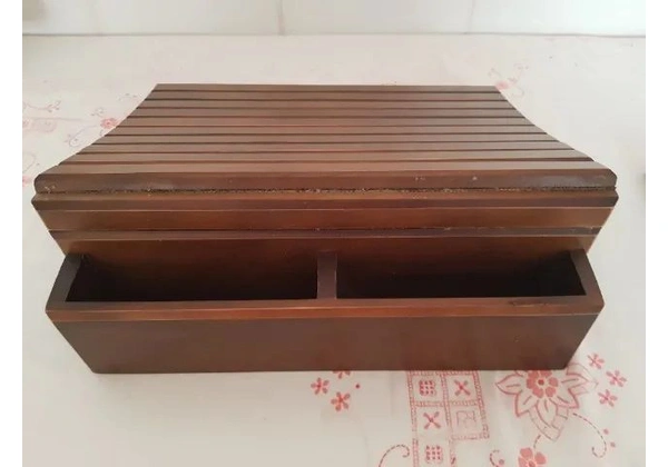 Esteiras Braço Sofá Ripadas C/ Porta Controle 25x33 / 43x33