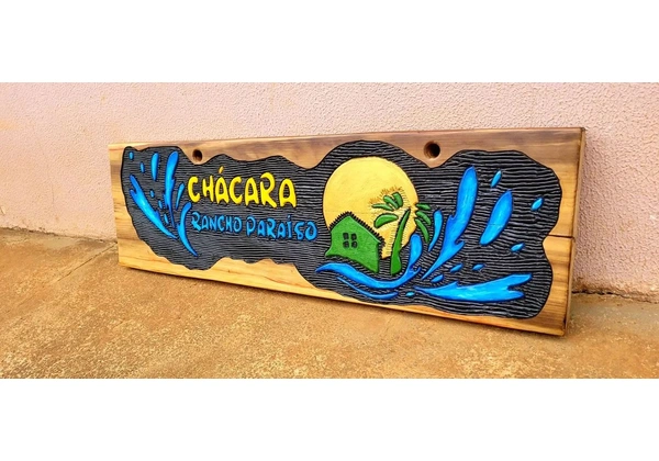 Placas entalhadas para sitio