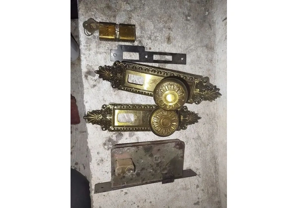 Fechadura colonial trinco
