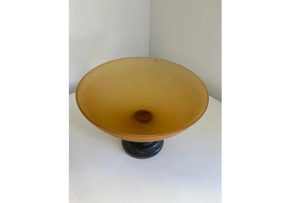 Fruteira de vidro com pé de ferro 21x30 cms Antiga(crédito, débito, Pix e PicPay)