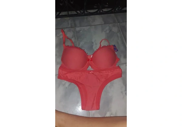 Conjunto de lingerie da marca Djuly nunca usado novo