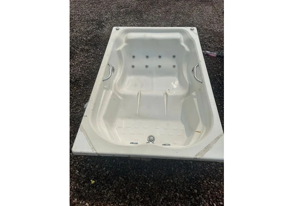 Banheira hidromassagem Dupla - Somente o casco.