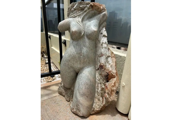 Escultura em pedra sabão