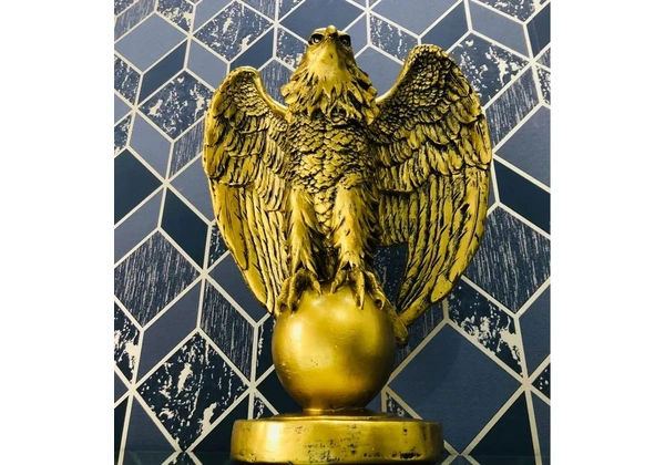 Estátua Águia Dourada Enfeite Para Casa Decoração Em Resina