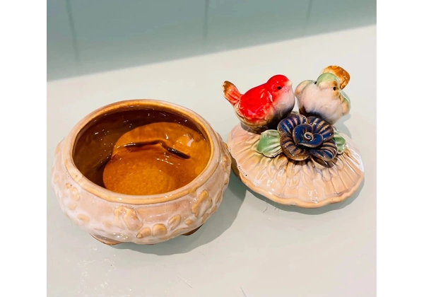 Porta Joias pássaros em Porcelana 10 x 15 altura