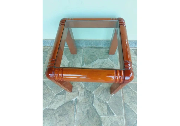 Mesa em Madeira Maciça