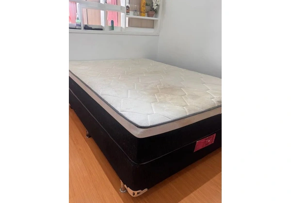 Cama Box Casal - Ótimo estado