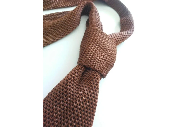 Gravata de crochê pierre cardin ( usada )