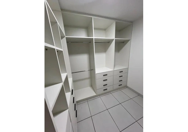 CLOSET MADEIRA NAVAL - CARUARU