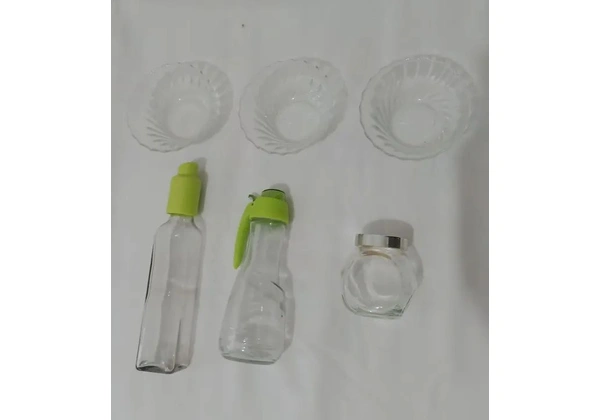 Conjunto de 03 petisqueiras+ conjunto em vidro para azeite e vinagre.