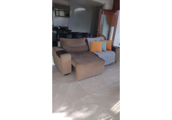 Sofá retrátil e reclinável cor marrom 2, 20 de largura